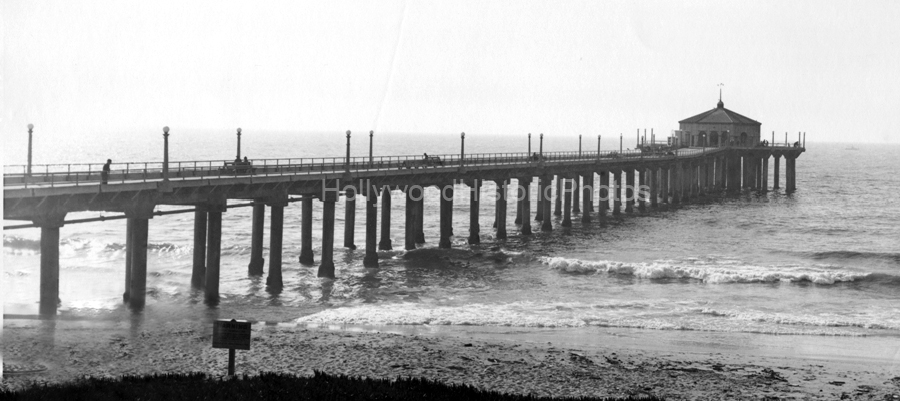 Manhattan Beach Panorama WM.jpg
